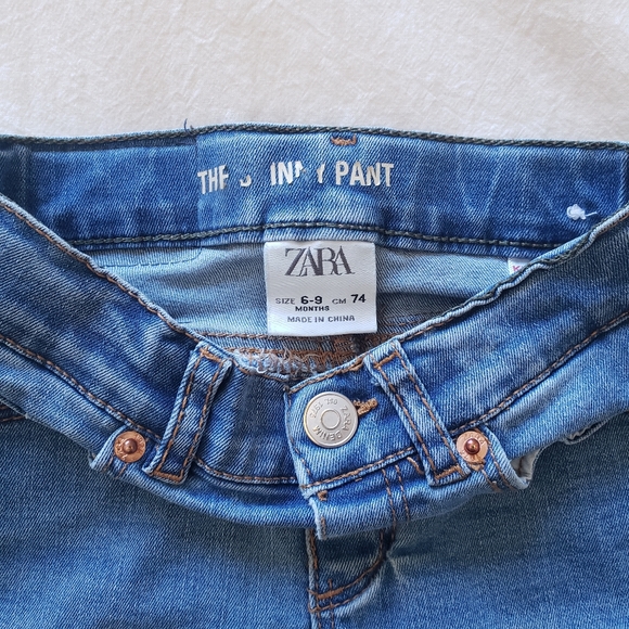 Zara Skinny Jeans - Picture 3 of 6